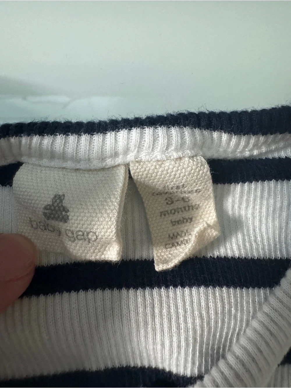 GAP Navy Stripe Top and Lemon Print Blue Matching Set 3-6 months - Picture 5 of 6